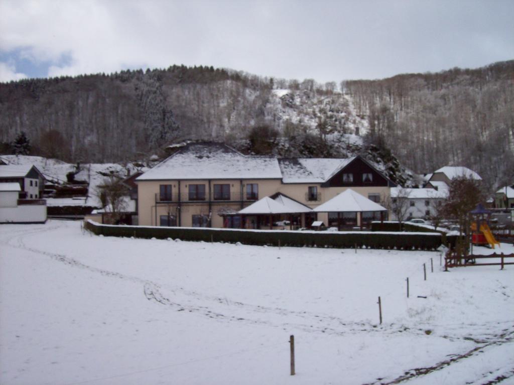 Hotel Dreilaenderblick Урен Экстерьер фото